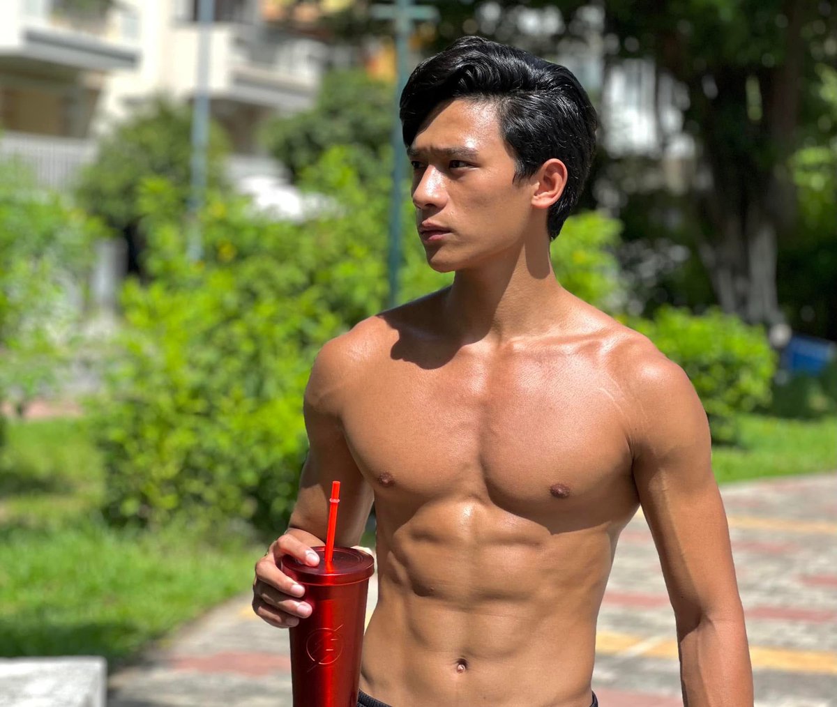 caube8mui's tweet photo. Sunny and hot ☀️🔥
#caube8mui #onlyfans https://t.co/xHmSUQZUR1