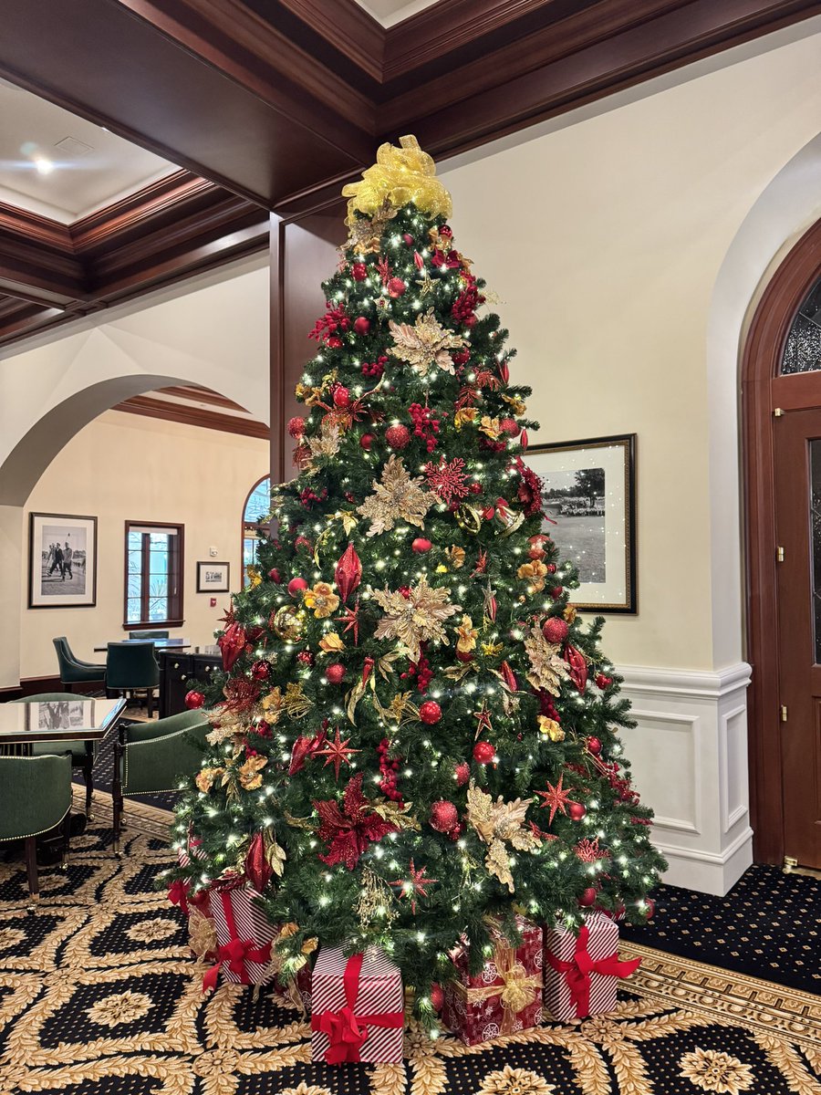 Trump Golf tweet media