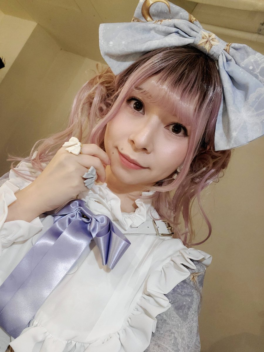 花山 侑巳 (Hanayama Ami) tweet media