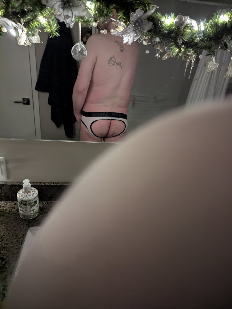 Short people mirrors making me look like I'm "discreet"