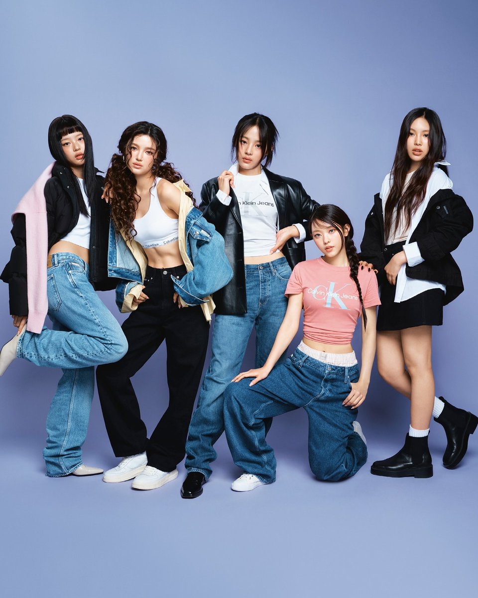 TheePopCore's tweet image. The New York Times on NewJeans praises their defining influence on modern K-pop:

"Of all the new K-pop acts of the 2020s, the internal candidate most likely to expand the reach and sound of the genre has been NewJeans.

From 2022 to 2024, it proposed a realignment of K-pop along…