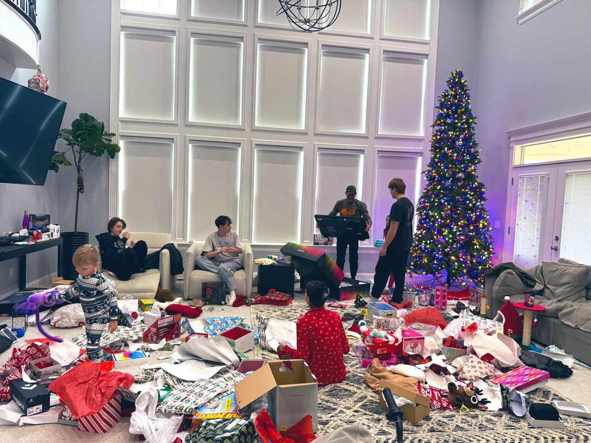 Roman Atwood tweet media