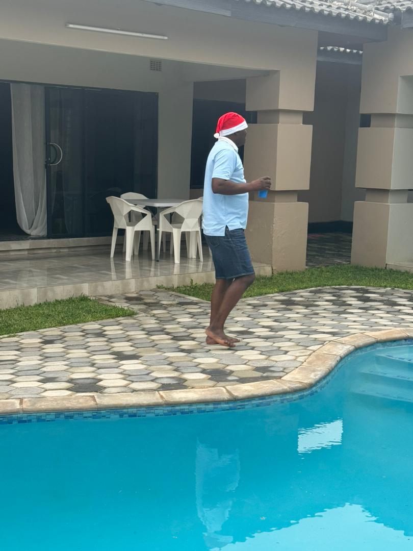 MasterDavidP's tweet image. .... 🎄