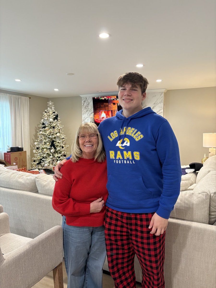 Angelo71M's tweet image. Blessed to spend Christmas with family. 🎄