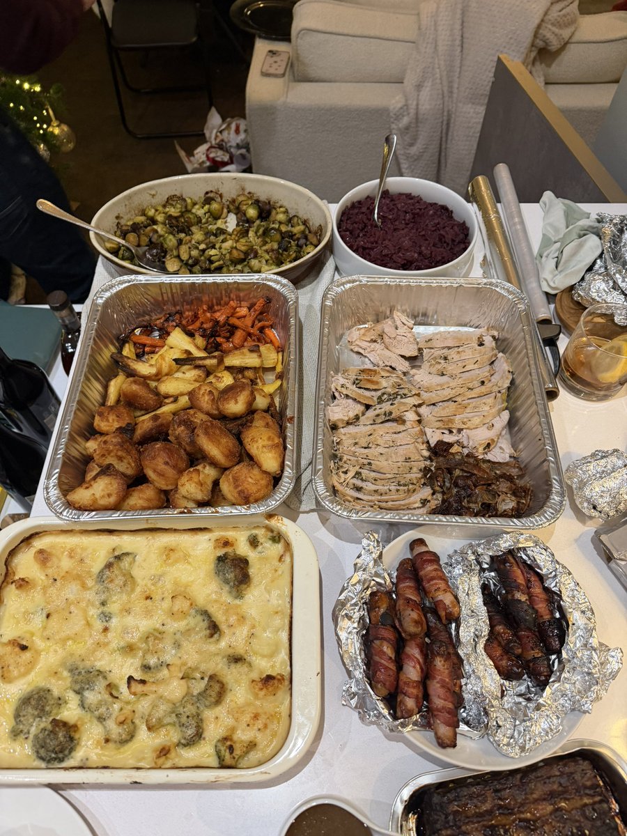 Chris Martin tweet media