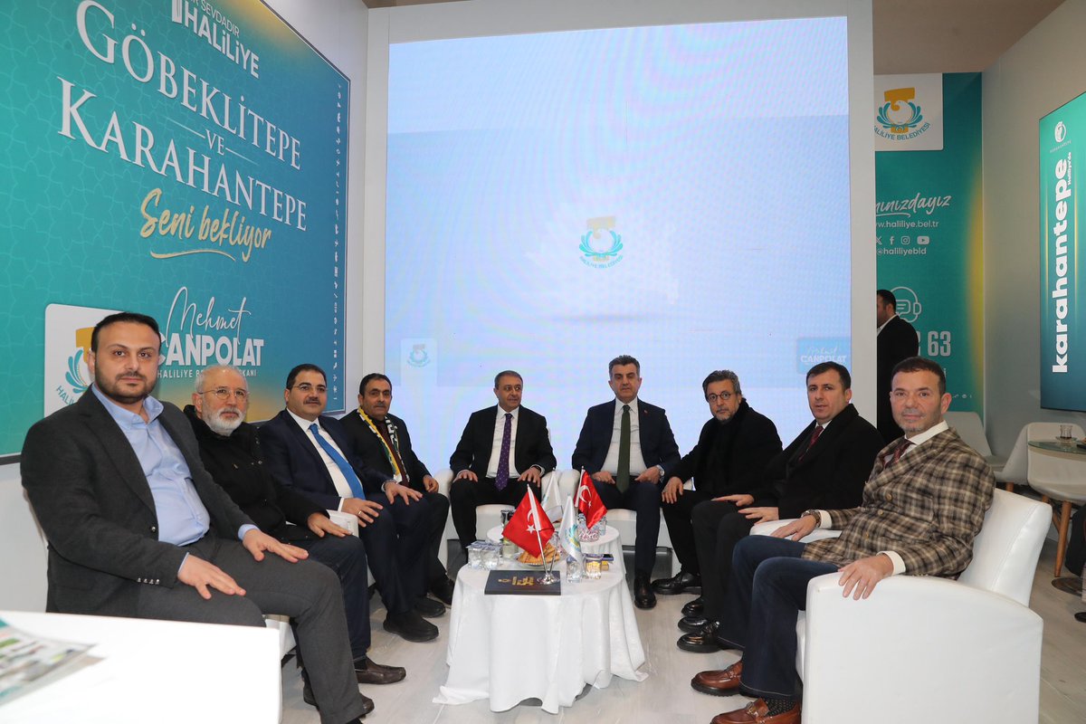 İstanbul Valimiz Sn. Davut Gül standımızı ziyaret etti.

Şanlıurfa Valimiz Sn. Hasan Şıldak ve il protokolümüzün kıymetli üyeleriyle birlikte Haliliye Belediyesi standımızda bir araya geldik.

Nazik ziyaretleri için teşekkür ediyorum.