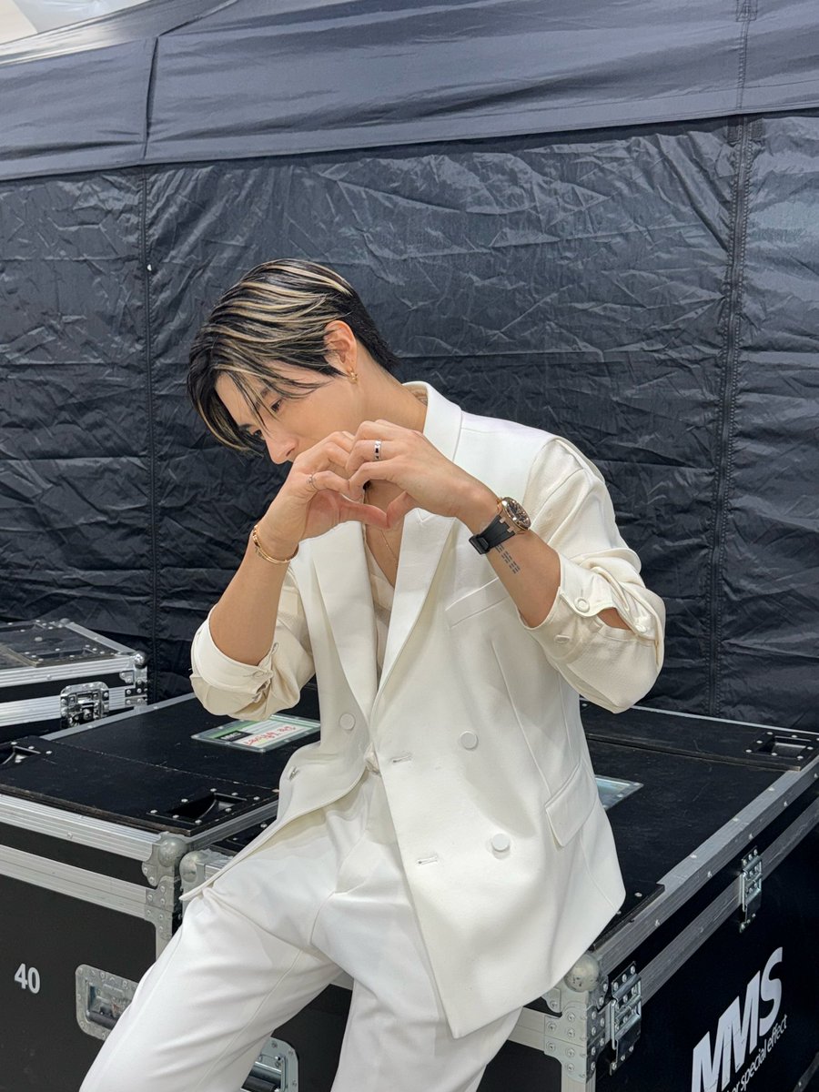 bex 🥚 tweet media