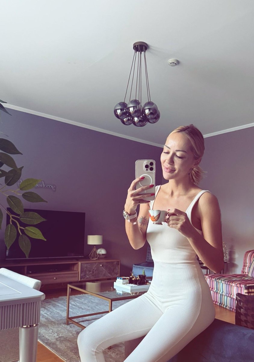 iLamo_'s tweet photo. The taste of a cup of coffee in the morning☕❤ https://t.co/7tuUglvchU