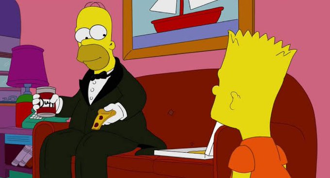 -¿Por qué tan elegante Homero?
-Hoy se estrena DINASTÍA de Peso Pluma y Tito Double P.