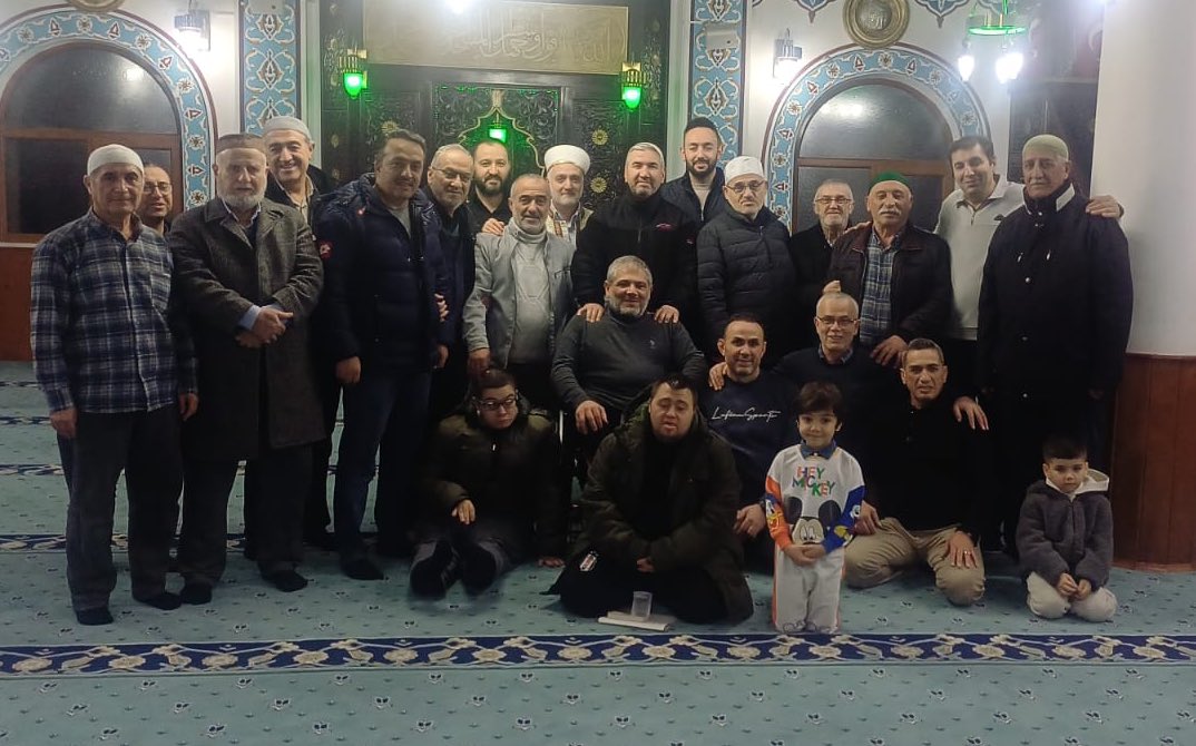 Camimizi Şenlendirenlerde Bugün ...

Keçiören'den hayırlı bereketli Kandiller ...