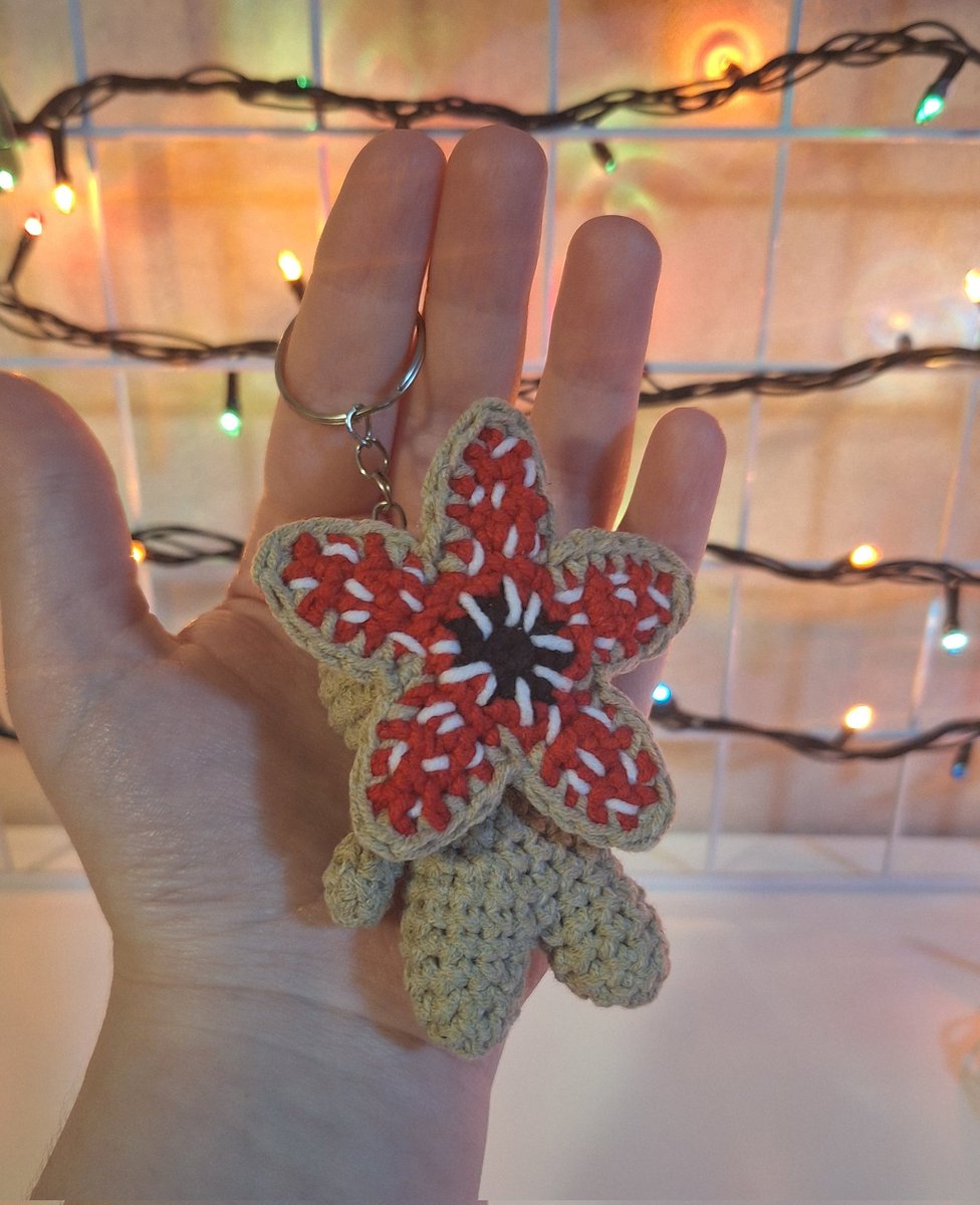 Пока жду не дождусь финал, получился такой малыш демогоргон