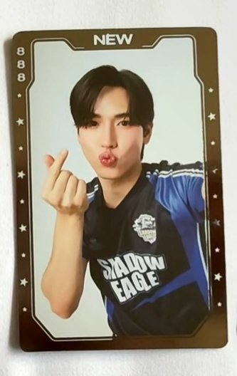 NewdayF82's tweet photo. wtb🥺
 มองหาการ์ดลับของ new และโปสการ์ดลายเซ็น ถ้าคุณต้องการขาย กรุณา dm ฉัน
 #GMMTVStarlympics2025 #ตลาดนัดgmmtv #ตลาดนัดgmm https://t.co/udVcW4nULX