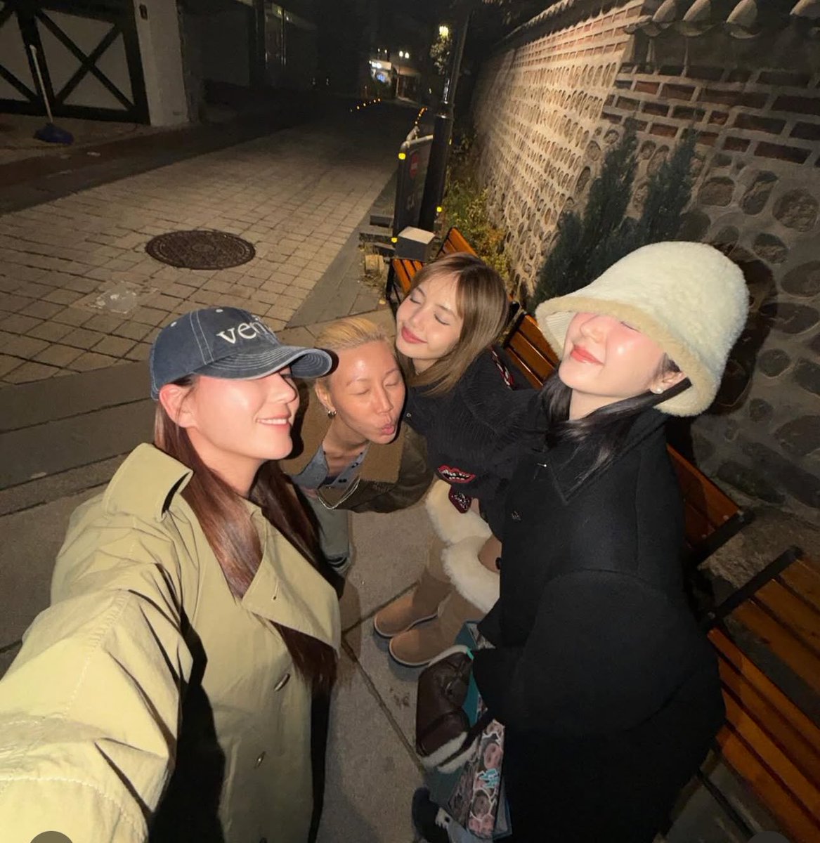 yk2aii's tweet image. LLOUD FAMILY