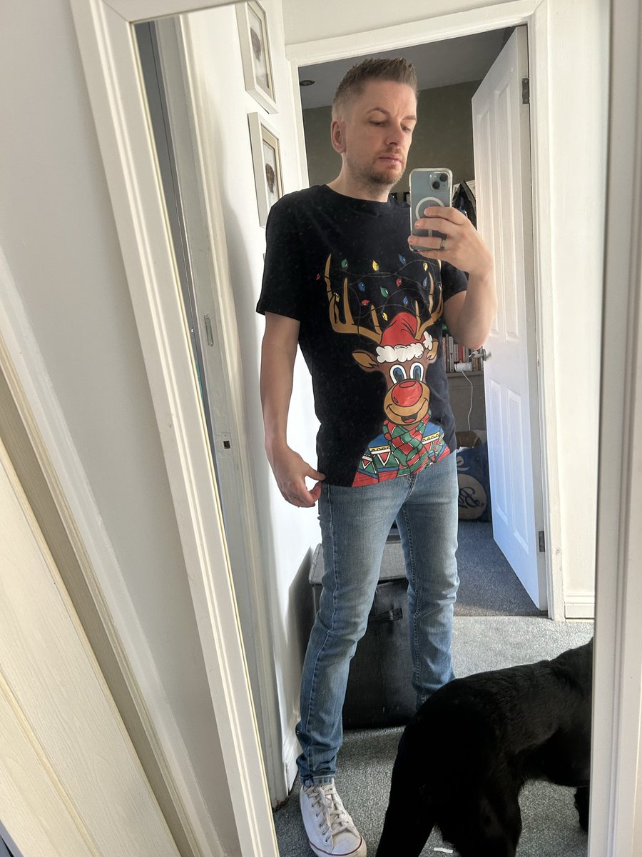 JonathanRoss30's tweet image. Merry Christmas !