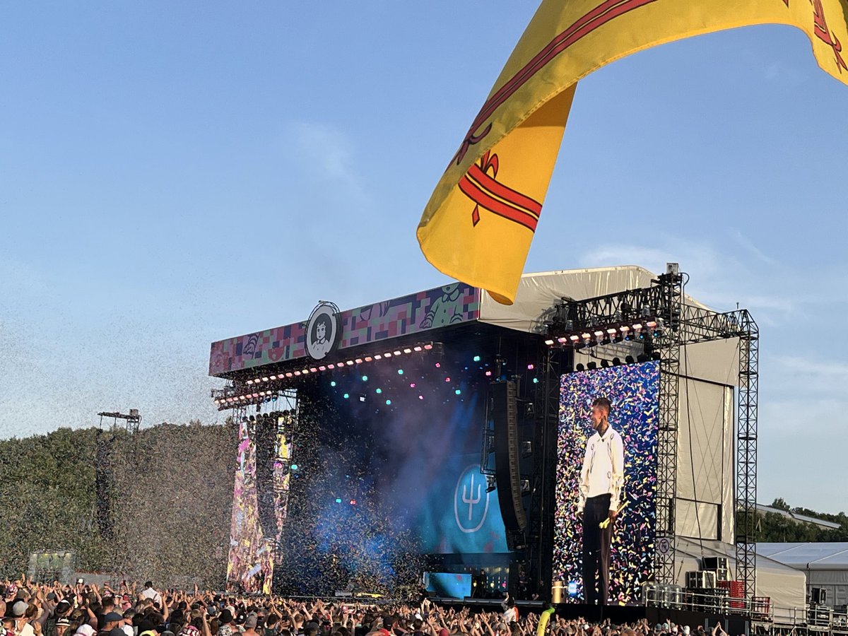aberdeenstar's tweet photo. Zin om ze weer te zien volgend jaar @pinkpopfest @twentyonepilots #top2000 https://t.co/1Yj4Zty4Cq