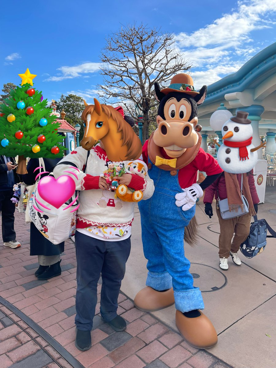 ICCHYDISNEYLOVE's tweet photo. 2025/12/22 トゥーンタウンにて
クララベル・カウさん🐮
ホーレス・ホースカラーさん🐴と撮影
クリスマススタイル🎄で初めて会いました❣️
#TOONTOWN
#クララベル・カウ
#ClarabelleCow
#ホーレス・ホースカラー
#HoraceHorsecollar
#ディズニークリスマス2025 https://t.co/04HtsIlfRY