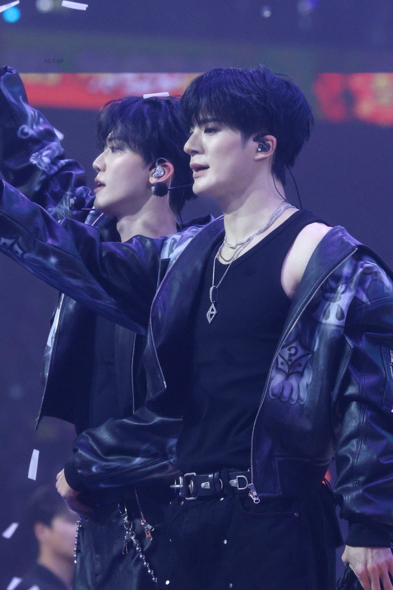 251225 가요대전

재민이랑 제노 메니크리스마스🎄

#재민 #JAEMIN #제노 #JENO #엔시티드림 #NCTDREAM