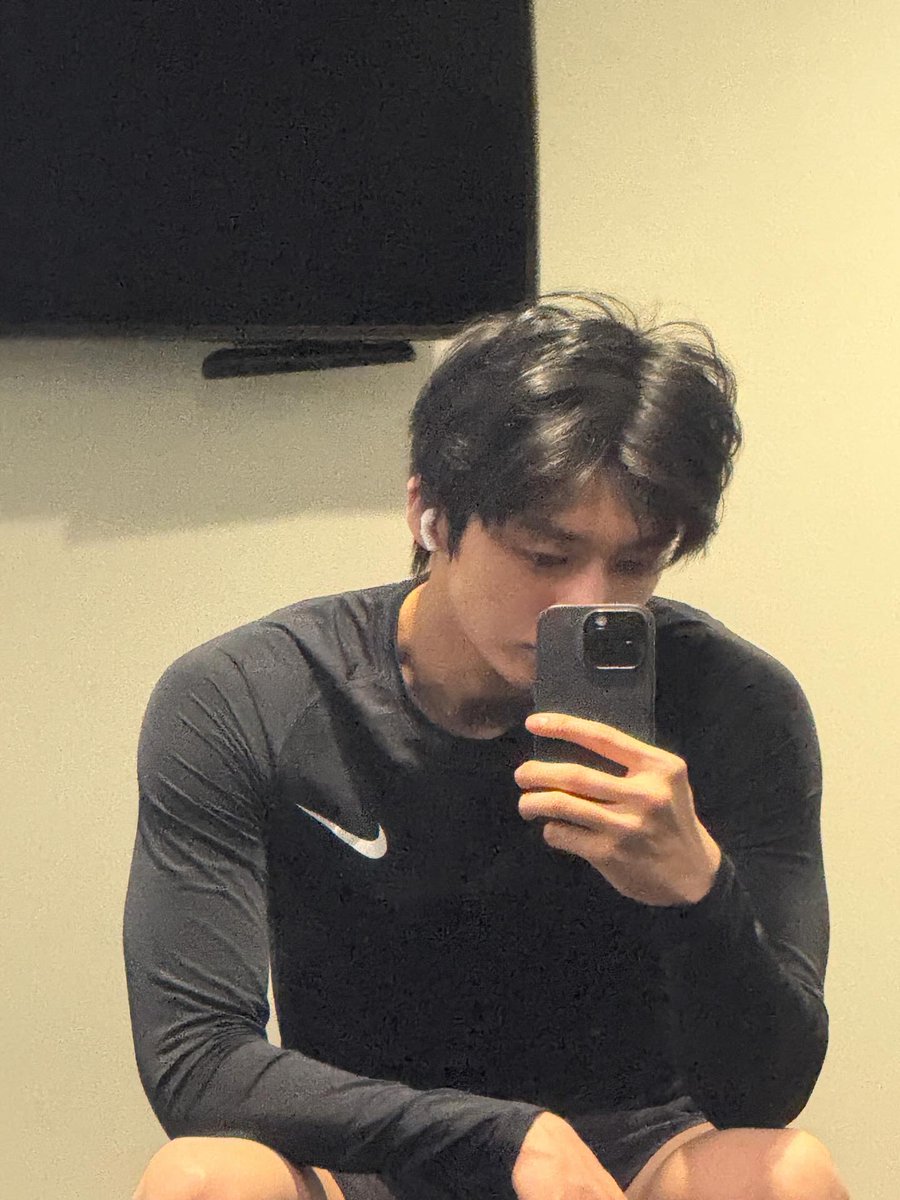 그리고 채형원 쫄티 거셀 정신 나갈 것 같음