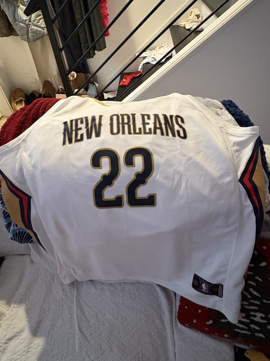 RyMillerTime's tweet image. Thanks to 🎅🏼 for the ⁦@derikqueen1⁩ custom jersey! I’ll be rocking this to the Wizards/Pels game on 1/9, and every time I’m in College Park #GoTerps ⁦@TerrapinHoops⁩