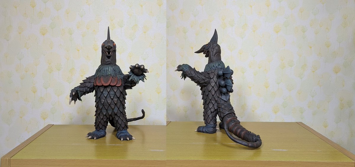 大怪獣シリーズのオイル超獣オイルドリンカー(発光ver.)を開封