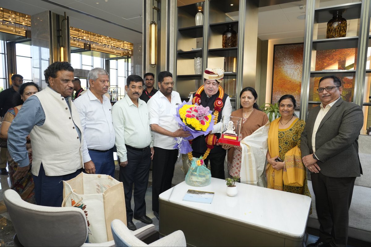 KiritkrJPatel's tweet photo. I had the privilege of warmly welcoming Shri Dileep Sanghani ji @Dileep_Sanghani, Chairman of IFFCO, to Bengaluru as he arrived to attend the IFFCO Board Meeting and to visit the IFFCO Nano Fertiliser Unit. It was truly an honour to receive him. Shri Sanjay Kulshreshtha ji, Senior General Manager and Unit Head of the IFFCO Nano Fertiliser Plant, Bengaluru, along with Dr. M. N. Rajendra Kumar, Director, IFFCO and Chairman of the Karnataka Co-operative Marketing Federation were also present. Their presence made the visit all the more meaningful and memorable.