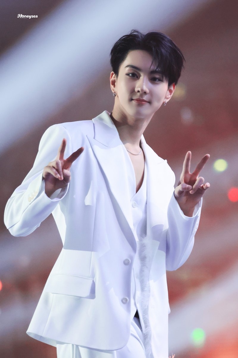 HoneyseaJW's tweet image. 251225 SBS

#정원 #JUNGWON
#엔하이픈 #ENHYPEN #ジョンウォン