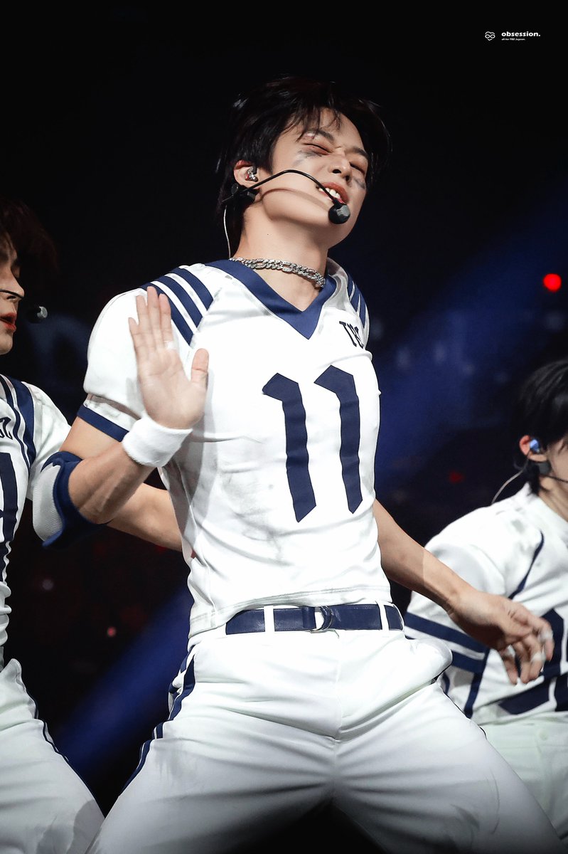 ๐ผ๐ฏ๐๐ฒ๐๐๐ถ๐ผ๐ป. tweet media