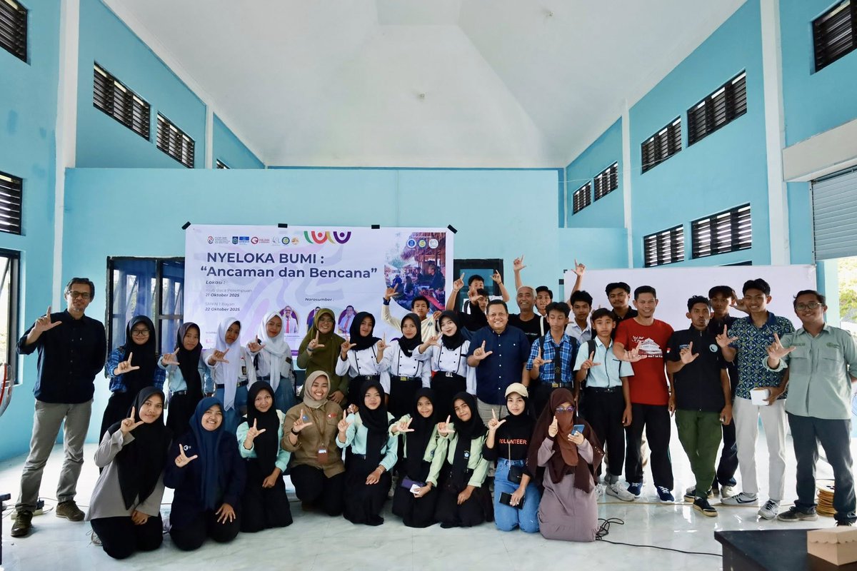 3) Sinergi ini diharapkan dapat memperkuat pemahaman masyarakat terhadap mitigasi bencana geologi secara lebih baik dan berkesinambungan  #longsoran #platformedukasi #geohazard #komunitastangguhbencana #communityresilience #nyelokabumi #KlubBacaPerempuan #mitigasi #SMKN1Bayan