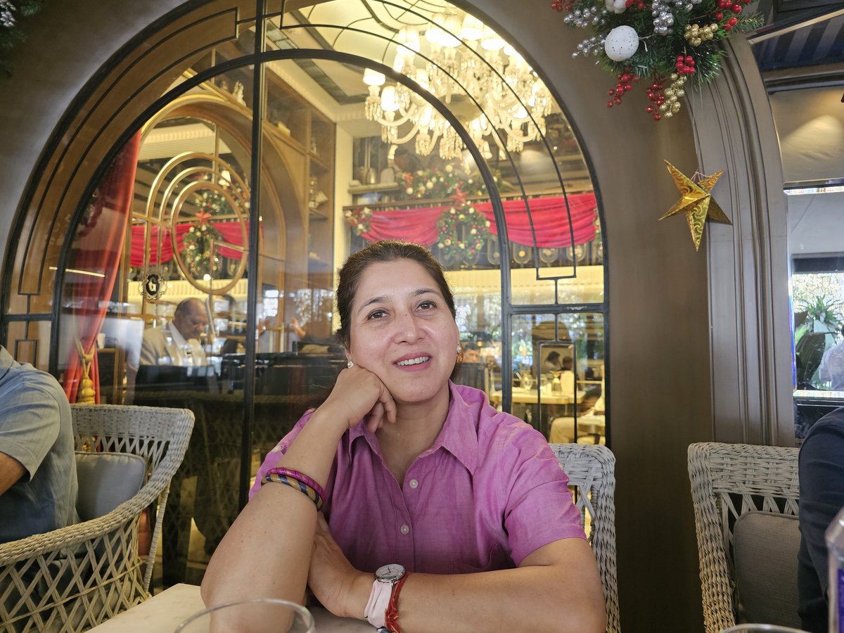 nirupamakotru's tweet image. For me festivals are associated with feasting,and Christmas is no exception. So off we went to an old classic Gaylord restaurant at Churchgate for lunch. Those of us who grew up in the 80s in #Delhi swore by #Kwality and #Gaylord ice creams. The flagship restaurants of the