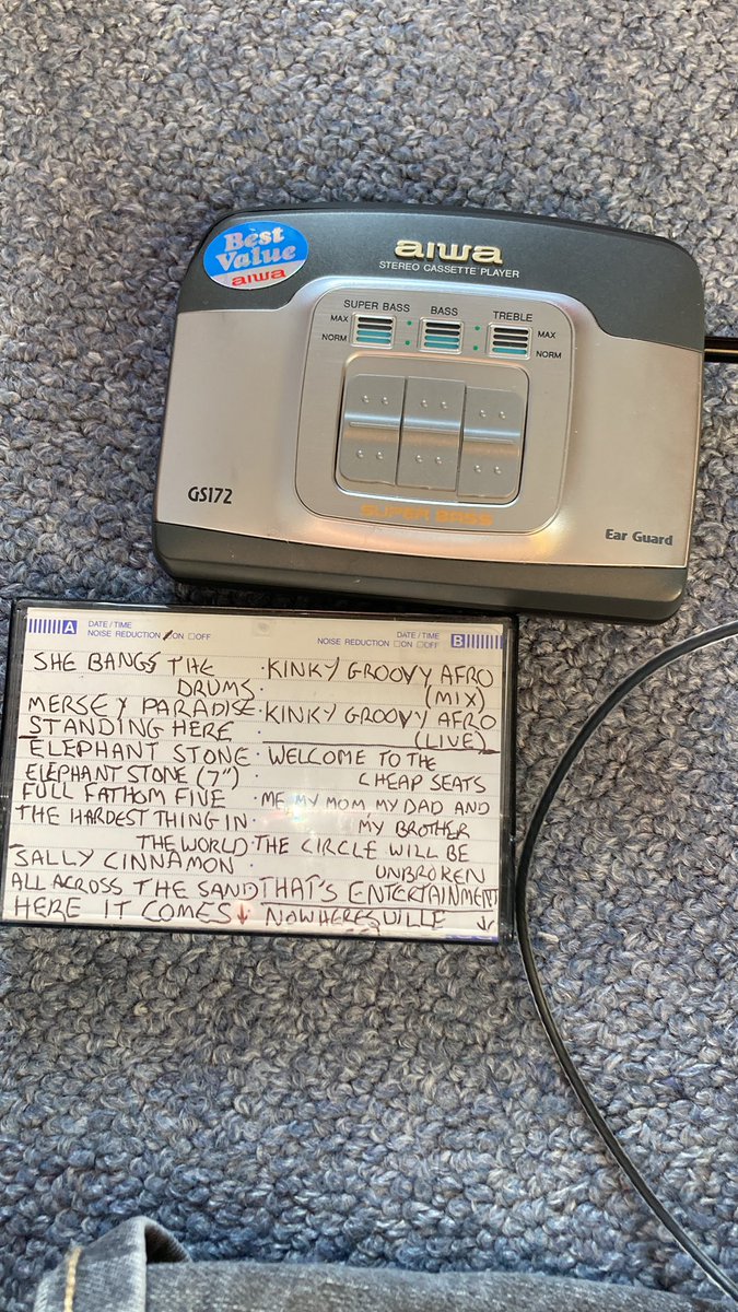 2biteoftheapple's tweet image. best christmas present