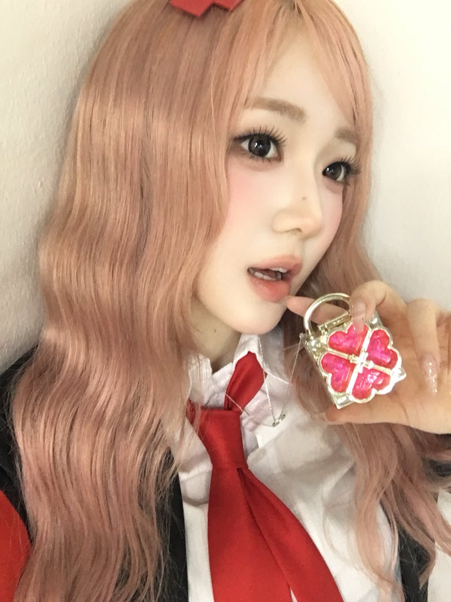 S2O806's tweet image. 251225 프롬 #윤서연