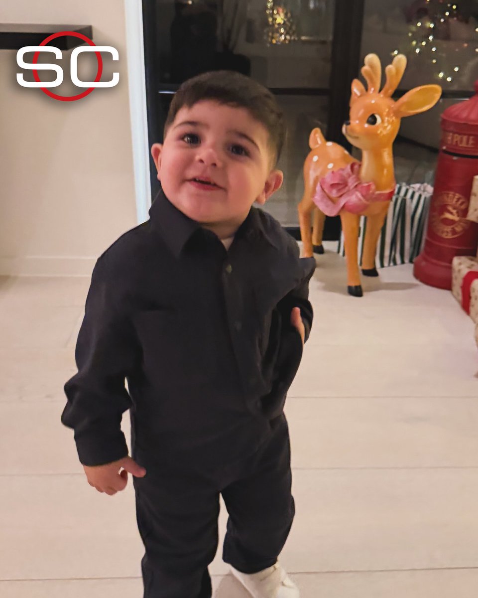 SC_ESPN's tweet image. 🧑‍🎄🎄¡UNO QUE SI ACTIVÓ EL MODO NAVIDAD FUE BENJA FERNÁNDEZ!