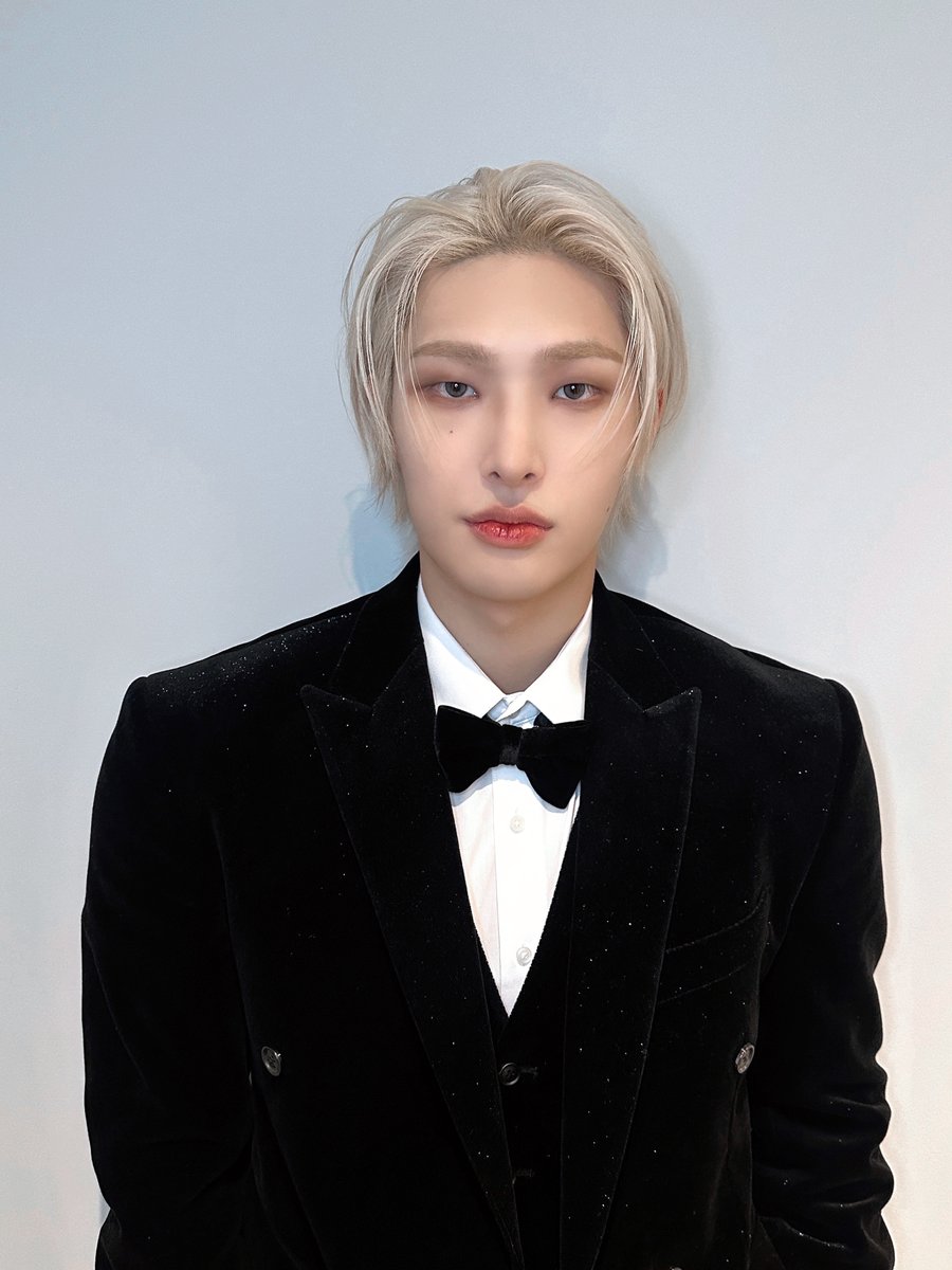 ATEEZofficial's tweet image. Merry Christmas🎁

#SAN #산 #MINGI #민기
#WOOYOUNG #우영 #JONGHO #종호