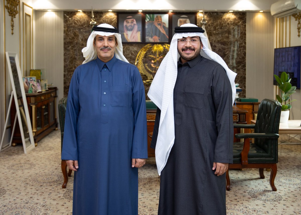 AlTadamonFC's tweet image. ودعا الدماسي إدارة النادي واللاعبين لمواصلة الجهد والسعي للصعود إلى مصاف أندية الدرجة الثالثة. من جانبه، أعرب رئيس النادي عن شكره وتقديره للمحافظ على دعم الرياضة والرياضيين في رفحاء، مؤكدًا أهمية المرحلة المقبلة لتحقيق المزيد من الإنجازات