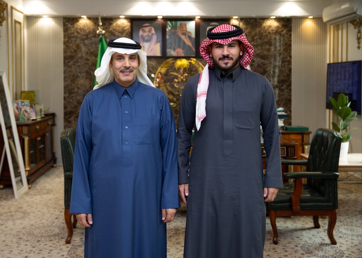 AlTadamonFC's tweet image. ودعا الدماسي إدارة النادي واللاعبين لمواصلة الجهد والسعي للصعود إلى مصاف أندية الدرجة الثالثة. من جانبه، أعرب رئيس النادي عن شكره وتقديره للمحافظ على دعم الرياضة والرياضيين في رفحاء، مؤكدًا أهمية المرحلة المقبلة لتحقيق المزيد من الإنجازات