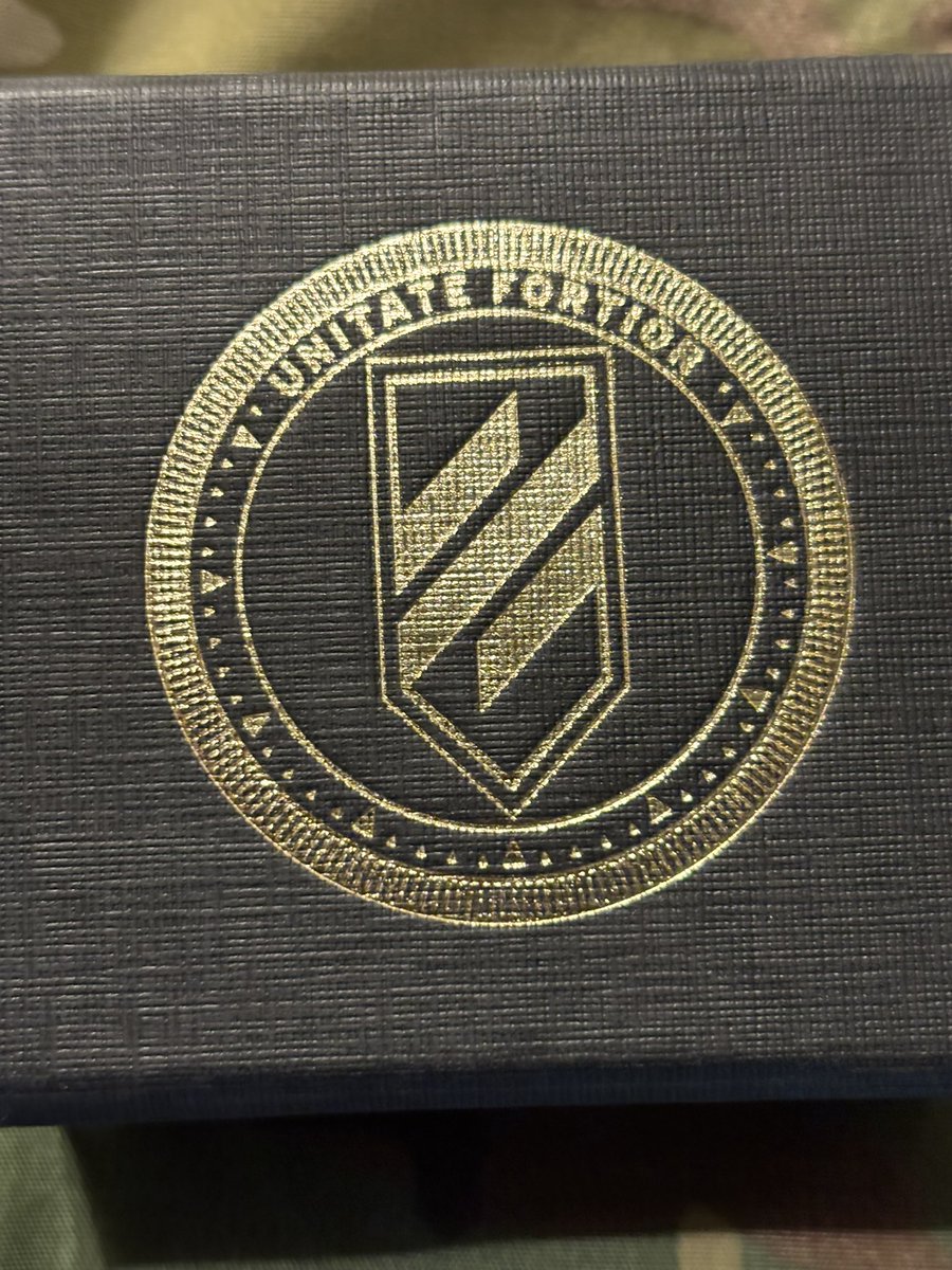 trinzu's tweet photo. I was handed over a very special coin from the 3rd Separate Assault Brigade.

It’s given to volunteers who have helped with aid worth more than 5 million UAH, which is over €100,000.

This coin is not just mine. It belongs to all of you, because you are the ones who made this possible. Every donation, every share, every bit of trust added up to this moment.

Thank you all!🇺🇦🫶🏻