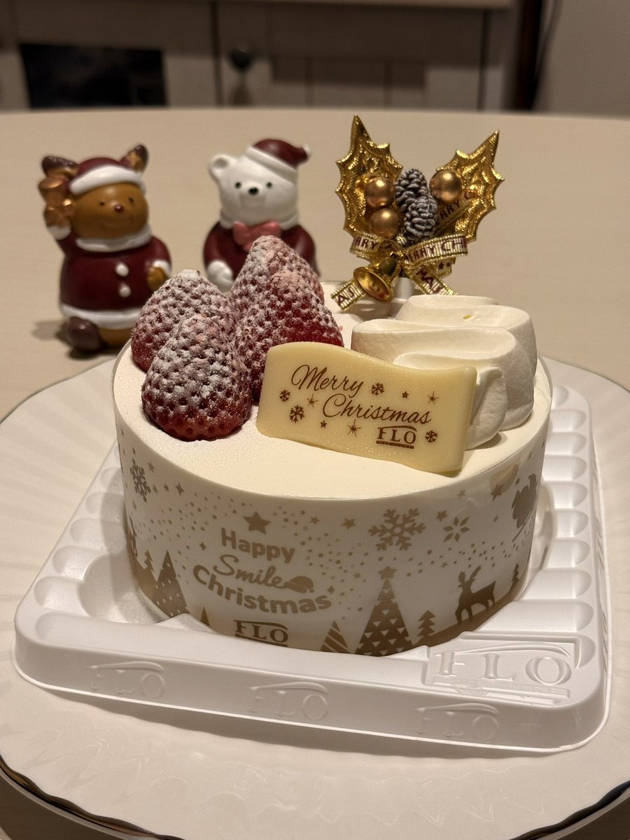 クリスマス最後まで楽しむぞー！
ケーキおいしー！！🍰🫖