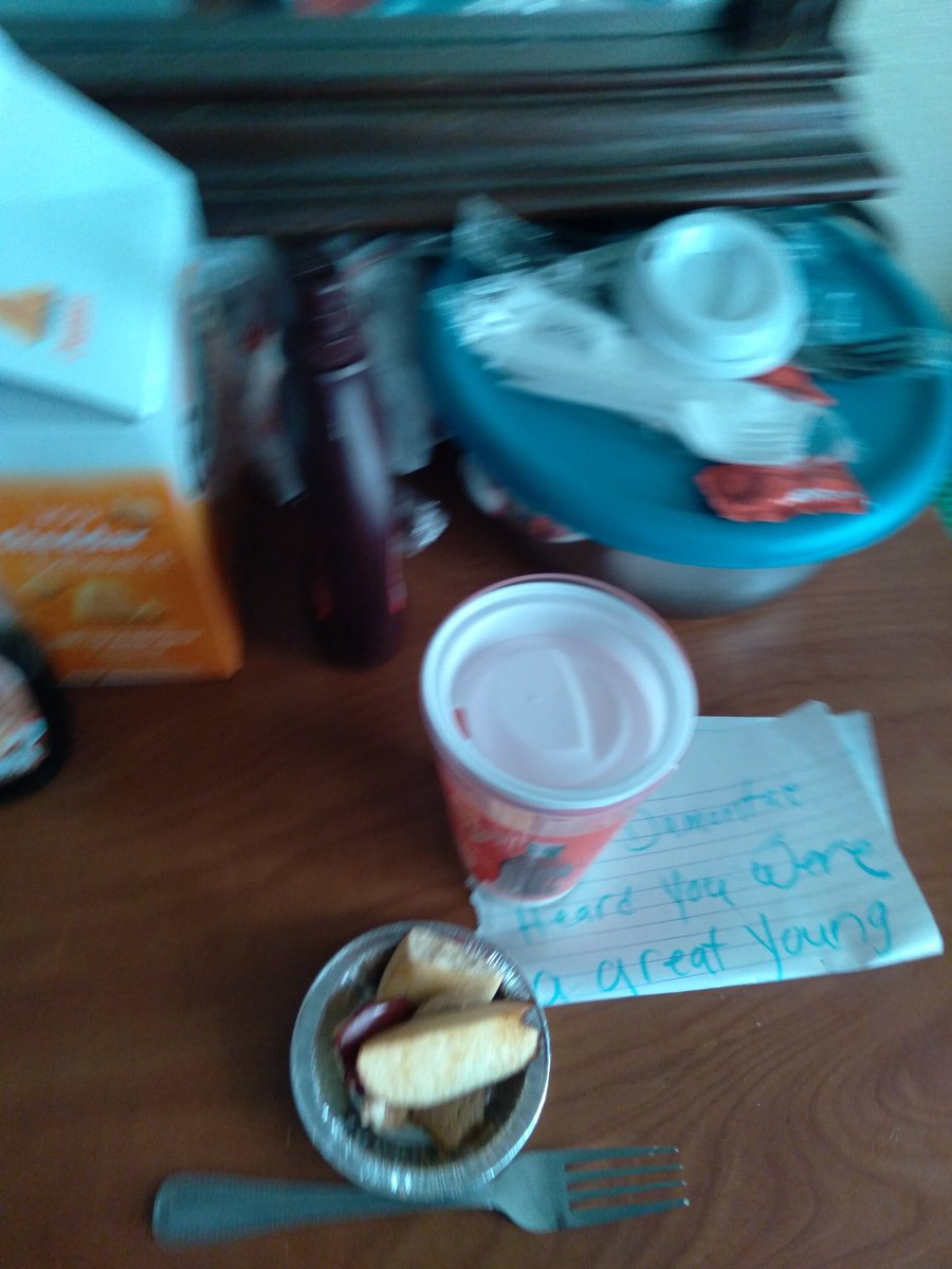 #Christmas Another year, another set of treats eating and presents under the tree. Merry Christmas to everyone, and to all a happy new year! 🎄🎅🎁🍊🍊🍊