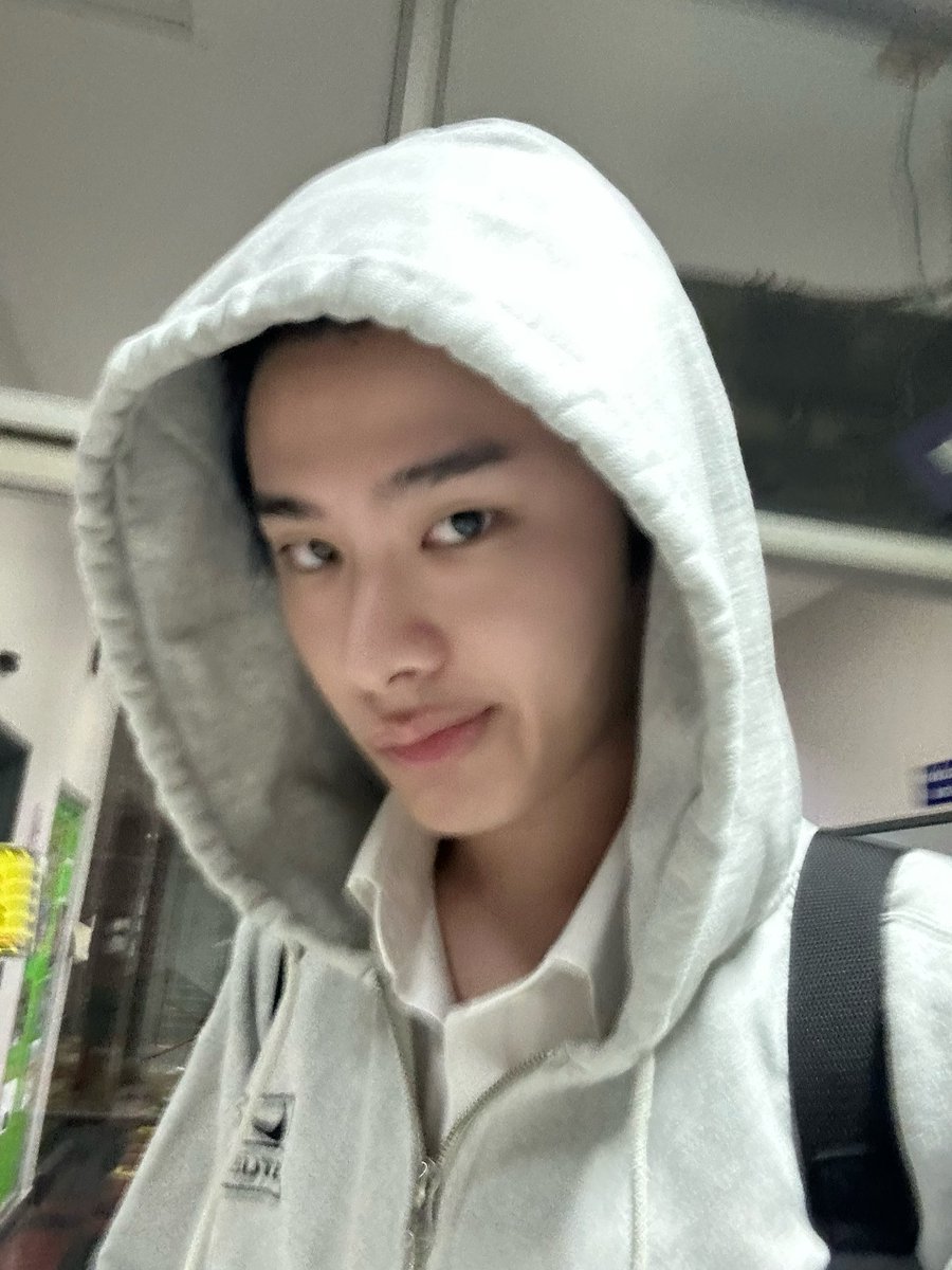 thaichayanon's tweet image. สุขสันวันquiz