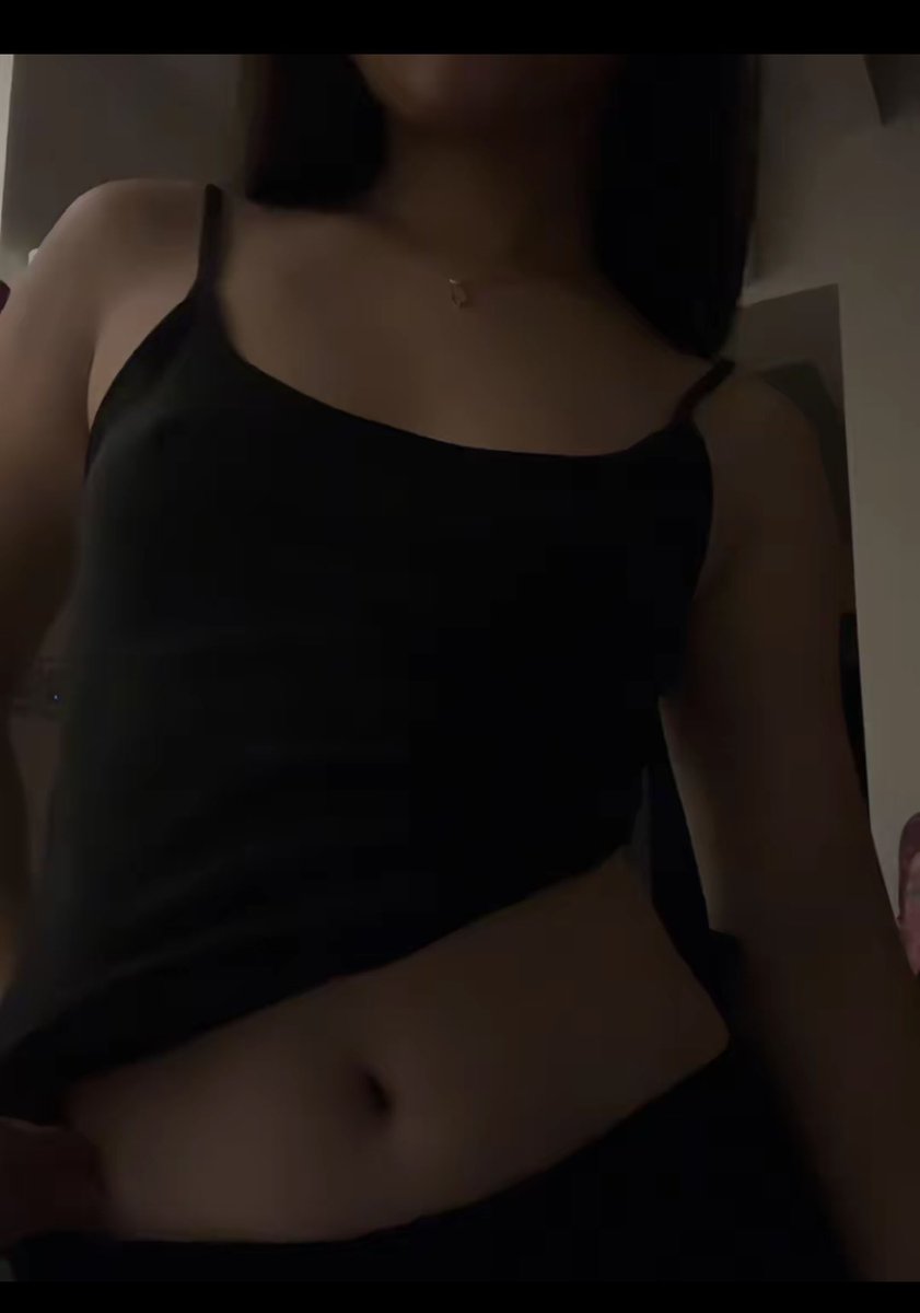 xmmgoonnnnnnnnn's tweet photo. What would you do to her? https://t.co/uFTJdXwf10