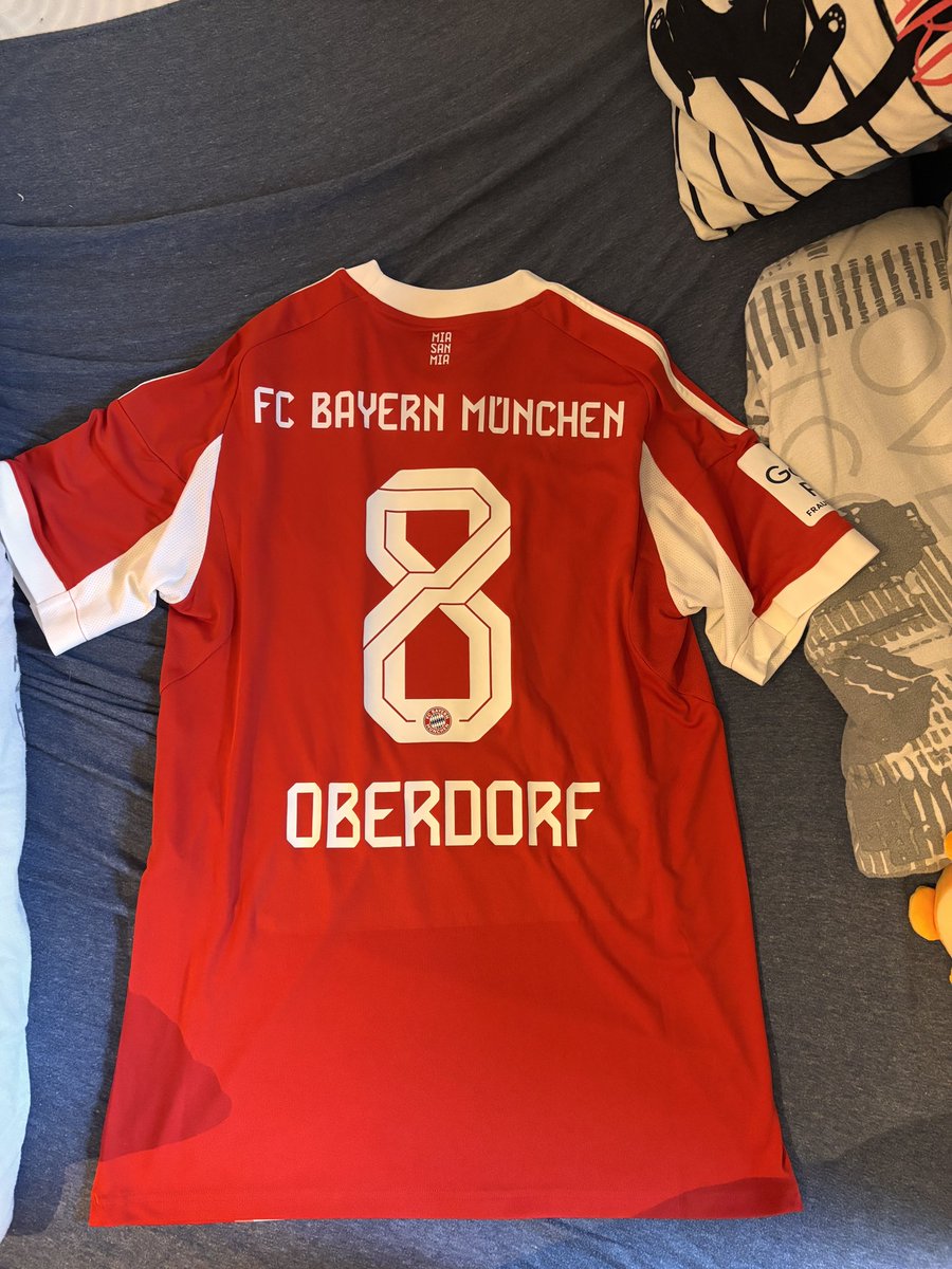 _Noctyr_'s tweet photo. Best gift😍❤️🤍
@FCBfrauen #fcbayern #MiaSanMia https://t.co/GNsaKdMkfm