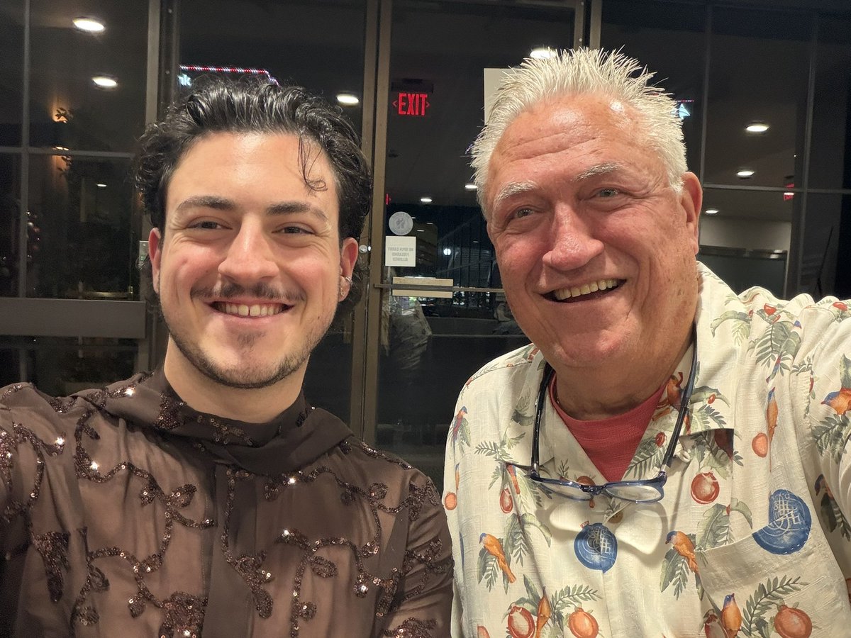 ClintHurdle13's tweet image. 12/25 Merry Christmas 🌅

✝️

Friends and Family…

As things ramp up on this Christmas morning … We are reminded what Christmas is really all about…..

“For unto you is born this day in the city of David a Savior, who is Christ the Lord.”
~ Luke 2:11

God didn’t come with a…