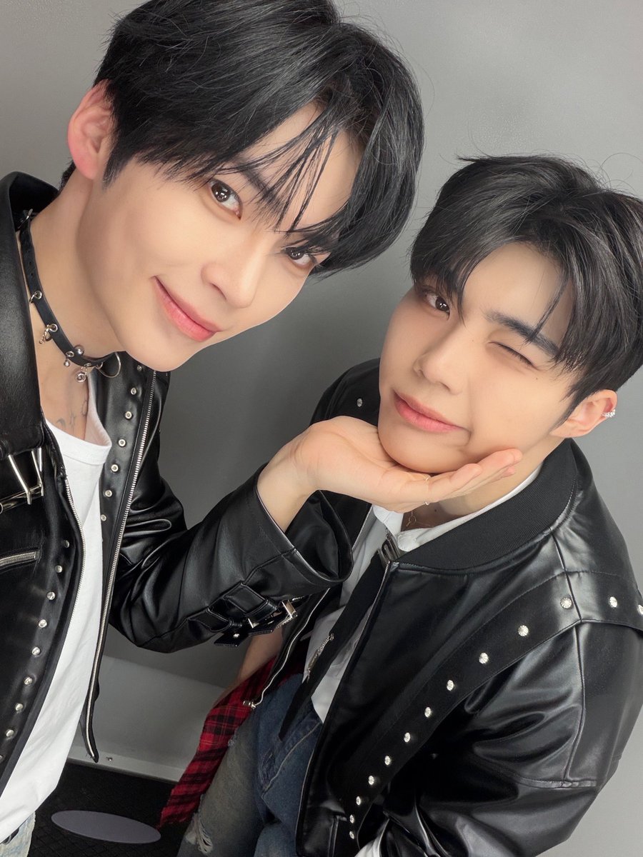 hak0ng's tweet image. 얘들아거니하니얘들아으아아아아하하하하하하