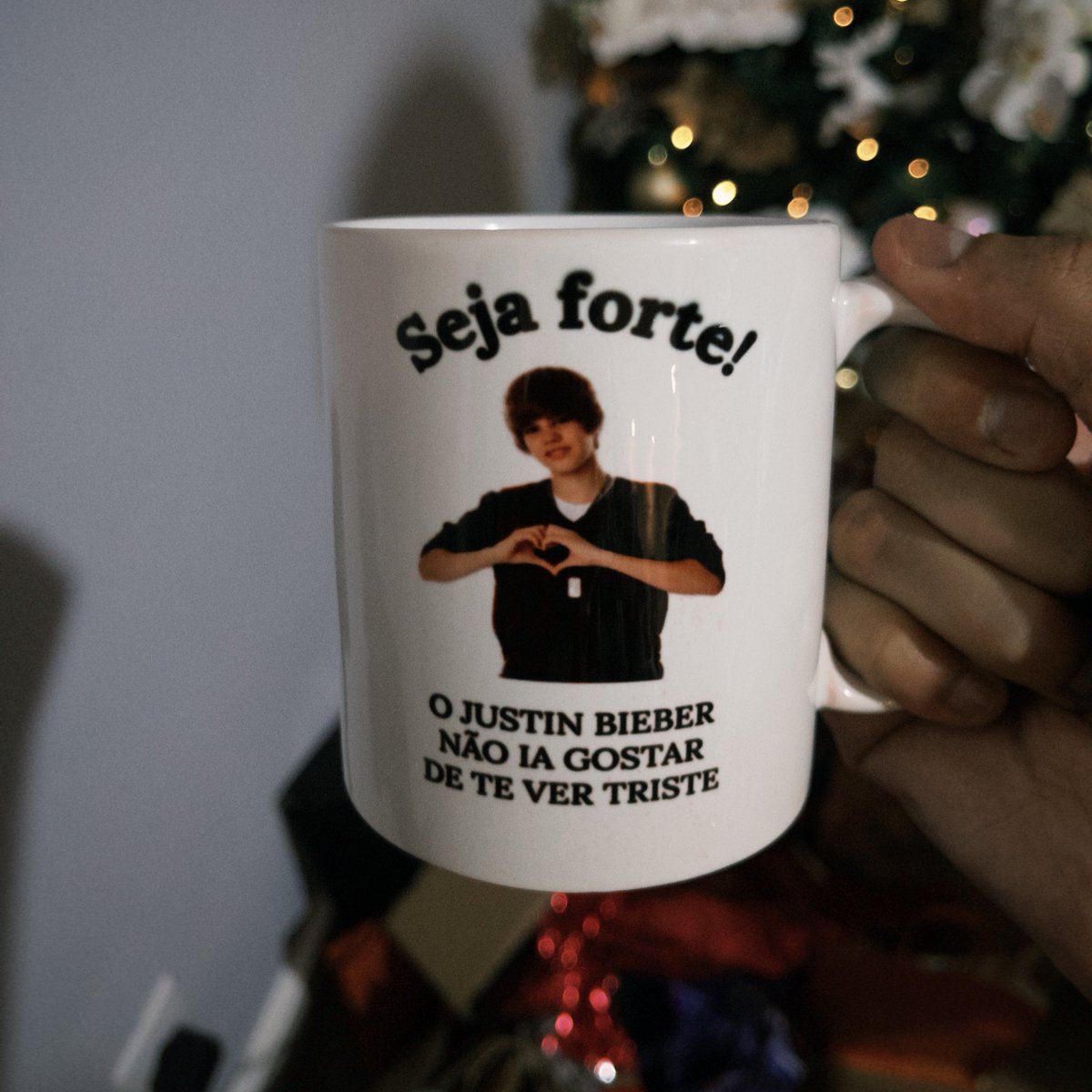 biebernovidade's tweet photo. Feliz natal! ❤️ https://t.co/hMjZrlm8FW