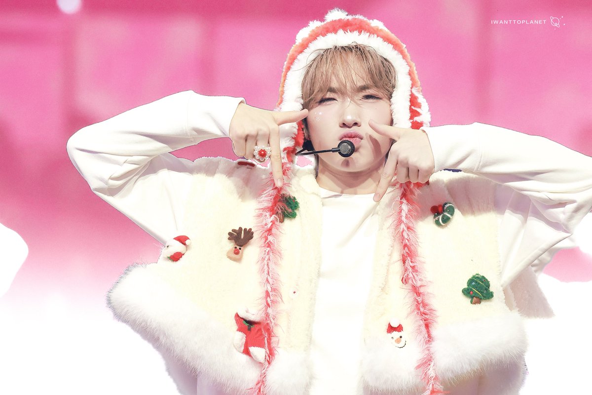 PLANET_3945's tweet photo. 251225 SBS가요대전 🍧

CUTE TT

#유우시 #YUSHI #ユウシ
#사쿠야 #SAKUYA #サクヤ
#NCTWISH https://t.co/f0RcF8pqC0