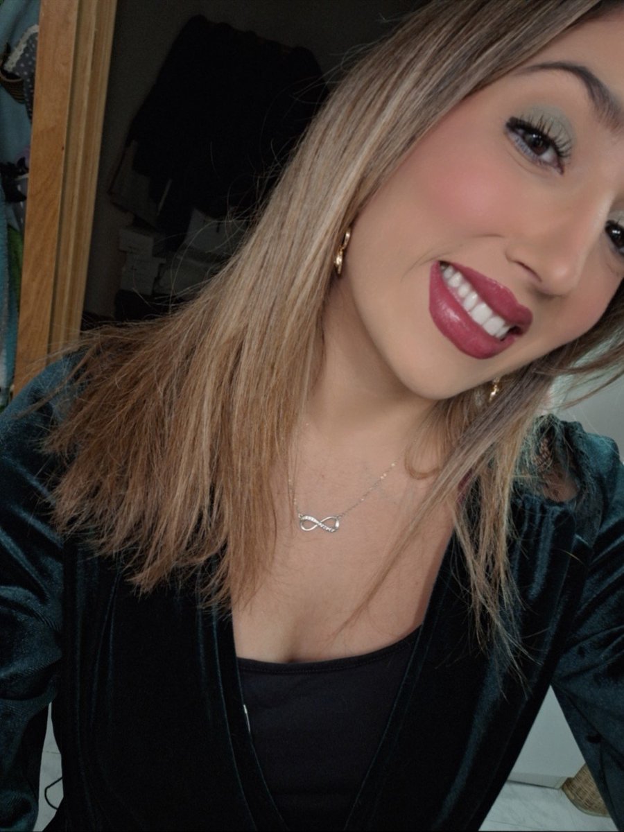 Celia 🤍🖤 tweet media