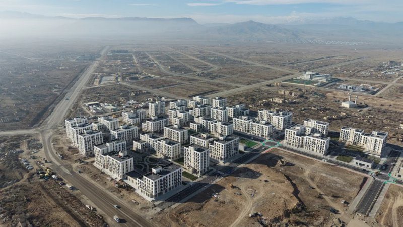 FaridTalibovMFA's tweet image. Another 83 families, comprising 308 people, were relocated on Thursday to the liberated #Aghdam city as part of the Great Return State Program, in line with instructions from #Azerbaijani President Ilham Aliyev.