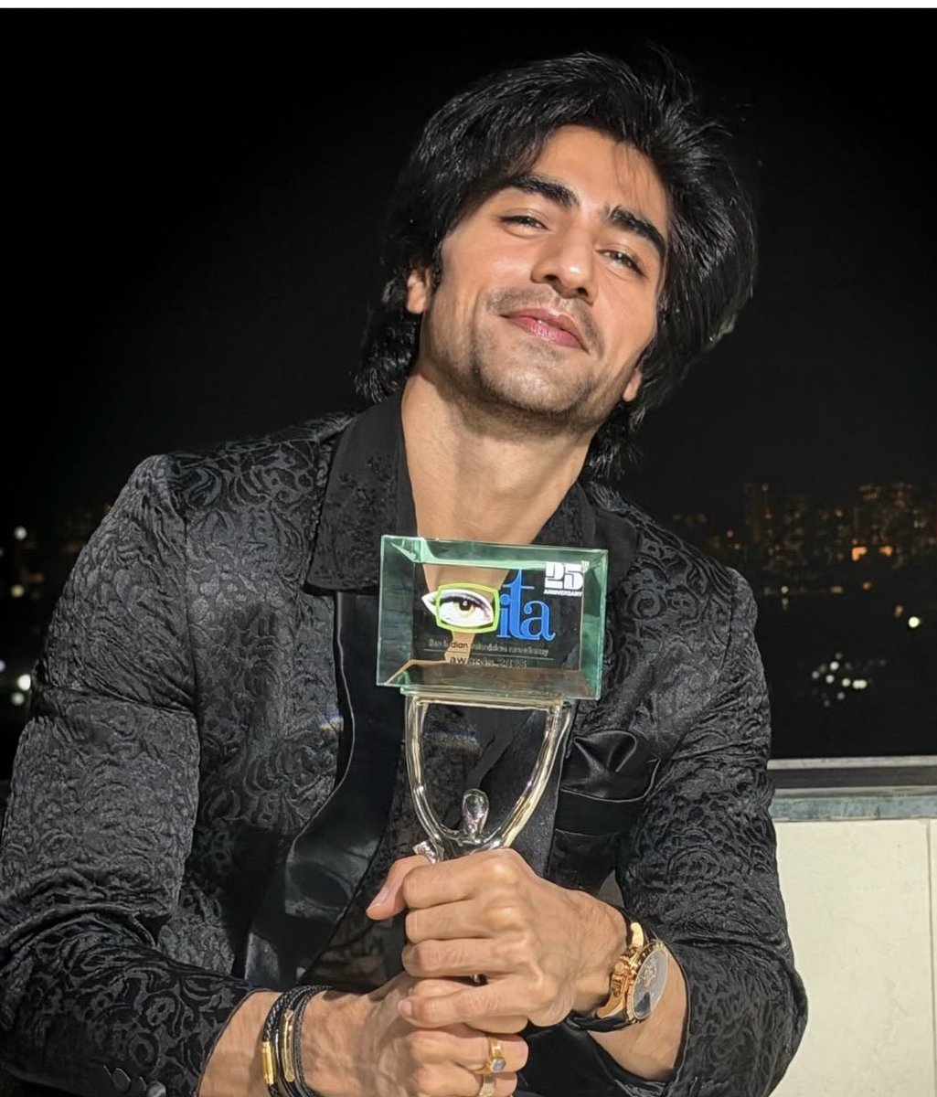 CrazeforHarshad tweet media