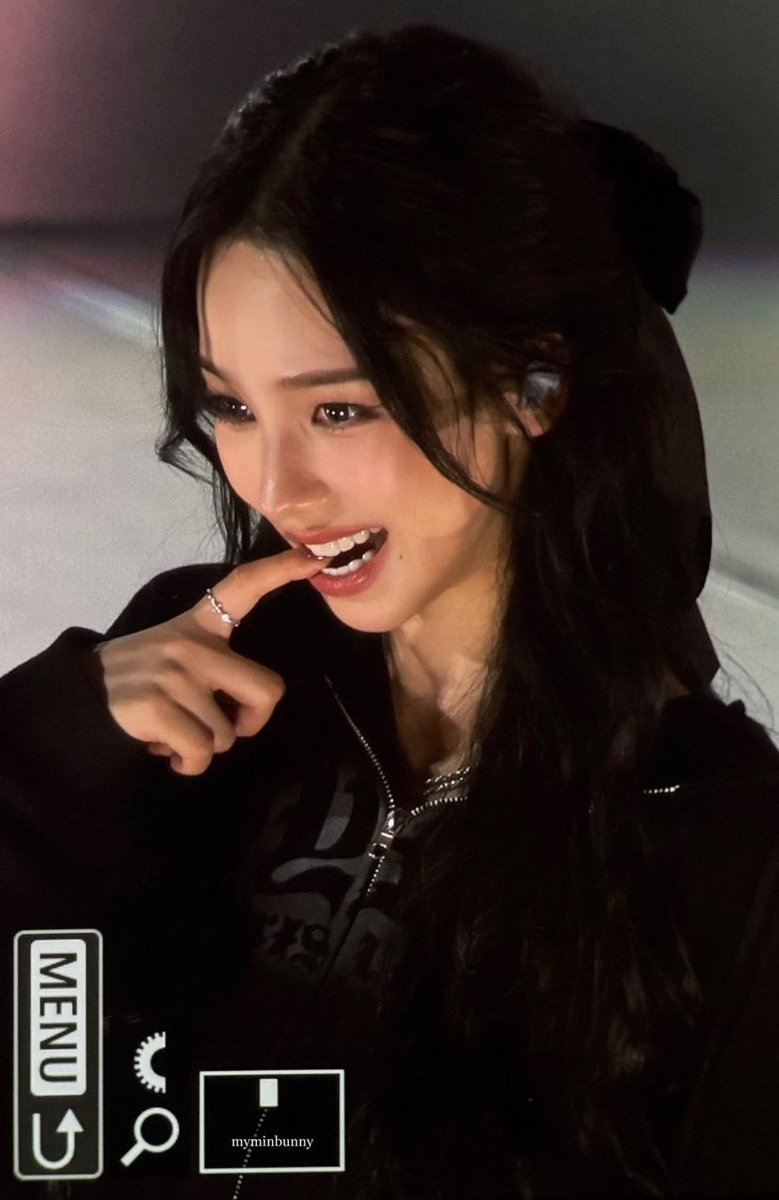 icurina's tweet image. no words.