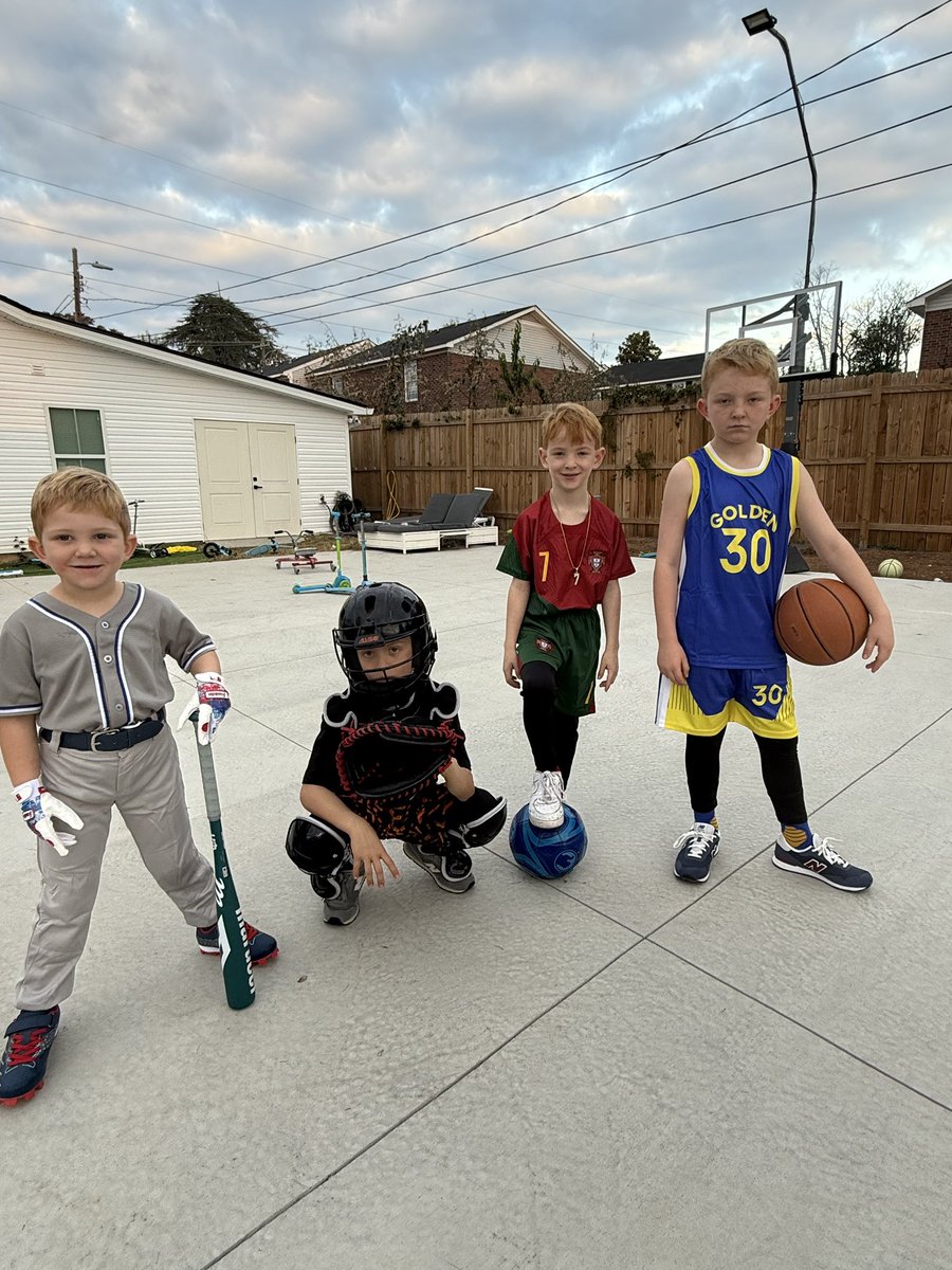 Chris Howell tweet media